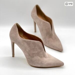 STUART WEITZMAN Rhythm Pointy Toe Heel Womens 9 Taupe Suede Pump V-Split Upper
